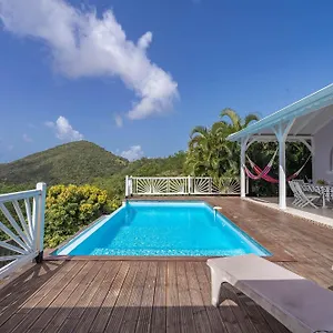 Villa Palmier Rouge : 3 Ch, Piscine à Débordement, Vue Et Végétation, Sainte-Luce